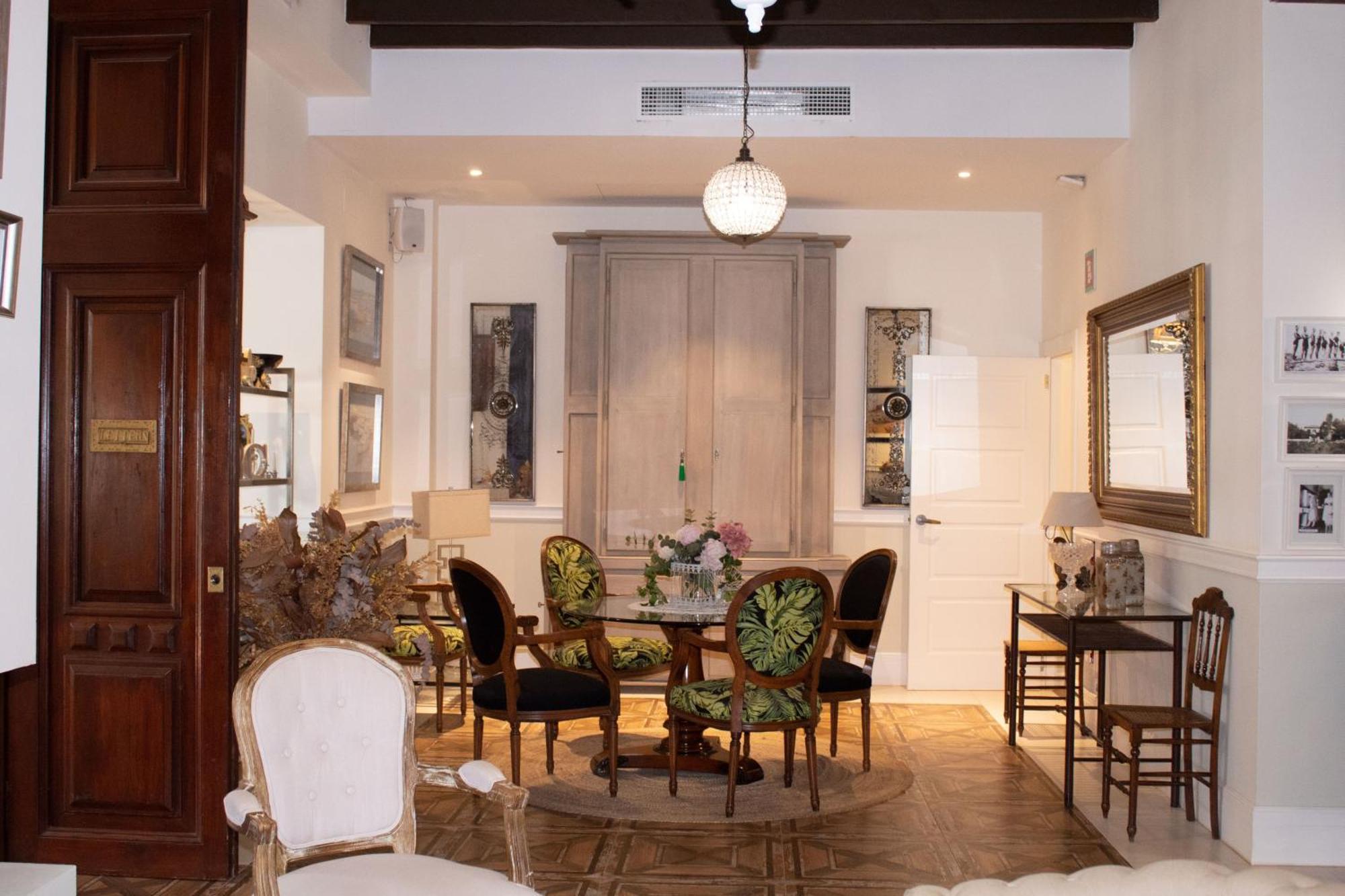 Mr Hotelet De La Racona & Apartments دينايا المظهر الخارجي الصورة
